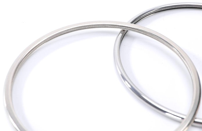 anillo de metal c